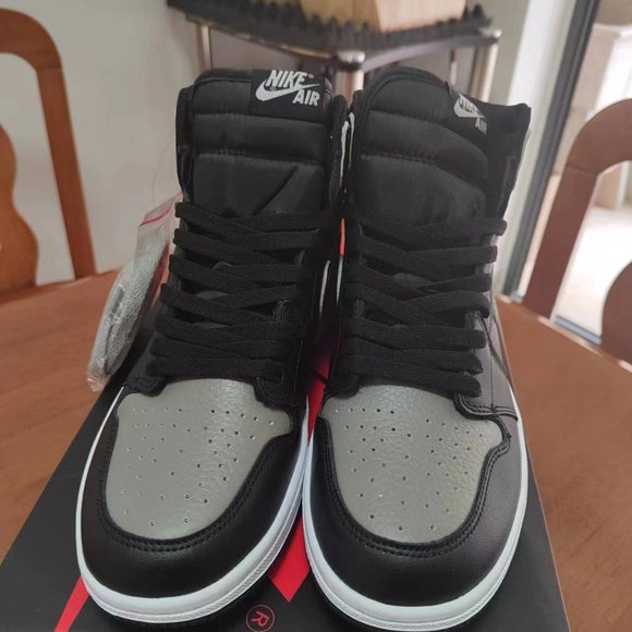 Air Jordan 1 Retro High Shadow - Picture 2 of 4
